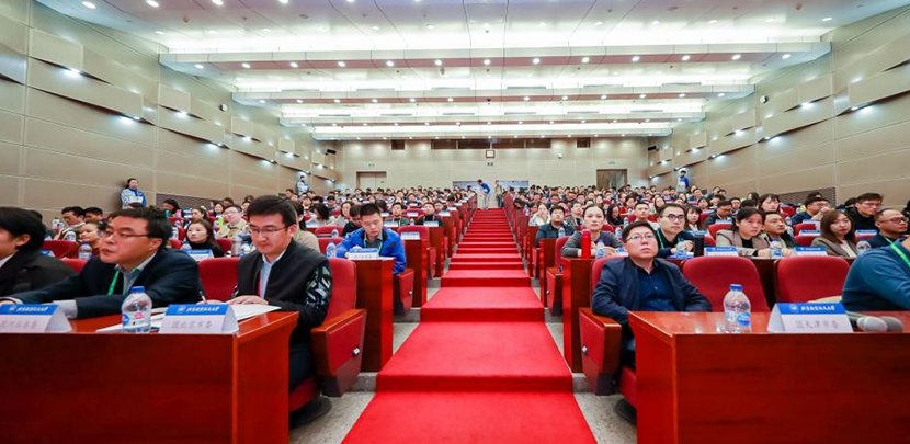 那不勒斯携手劲爆娱乐客户端发布官方合作