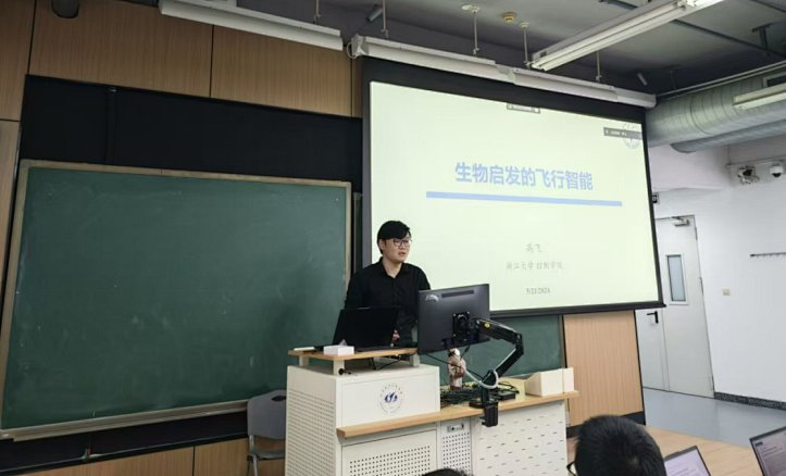 障碍物稠密环境中的自主化