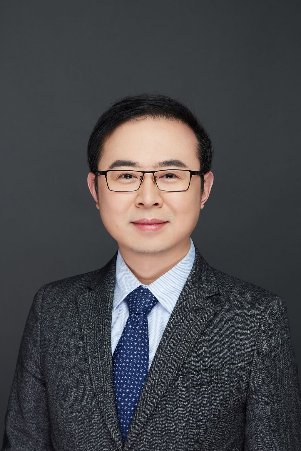 潘成伟
