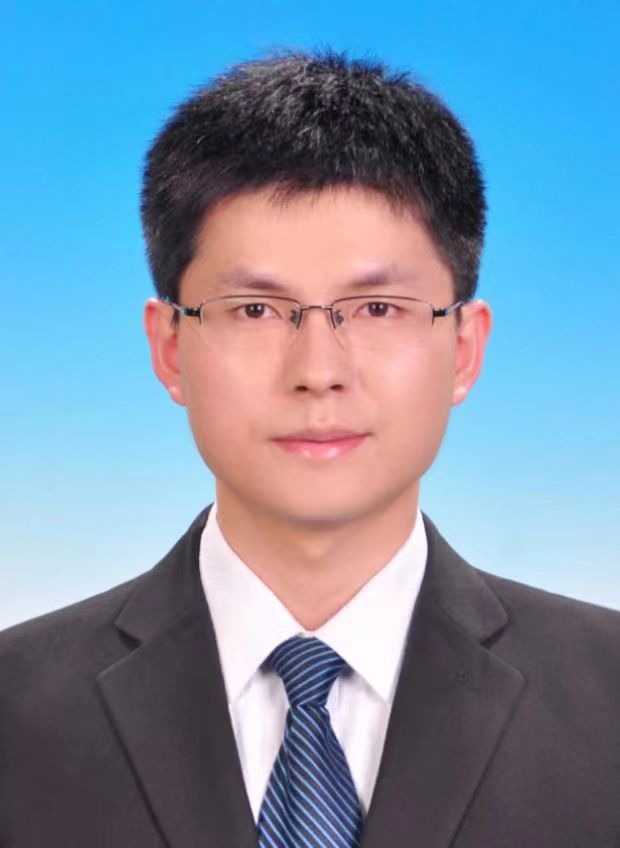 刘偲