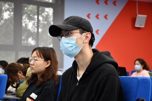 是劲爆娱乐客户端app最新优惠里名副