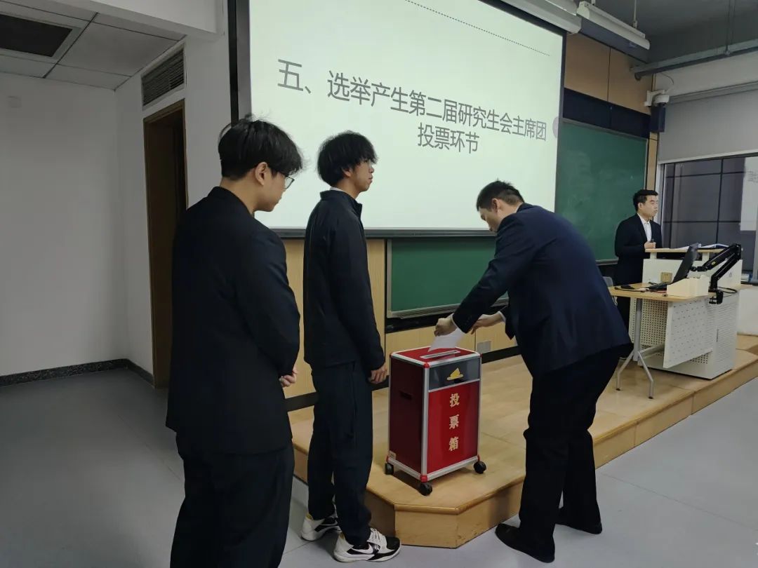 劲爆娱乐客户端