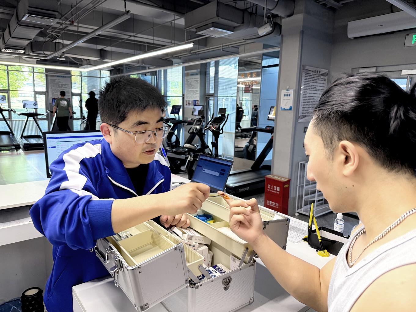 以服务温暖人心