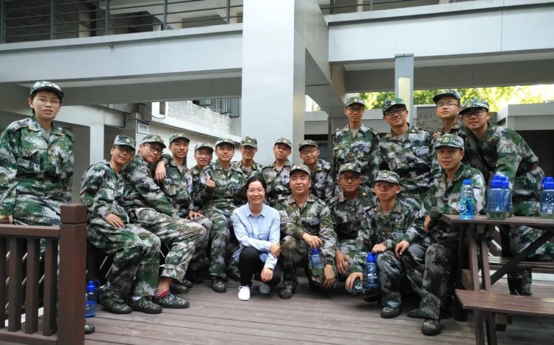 她授课激情