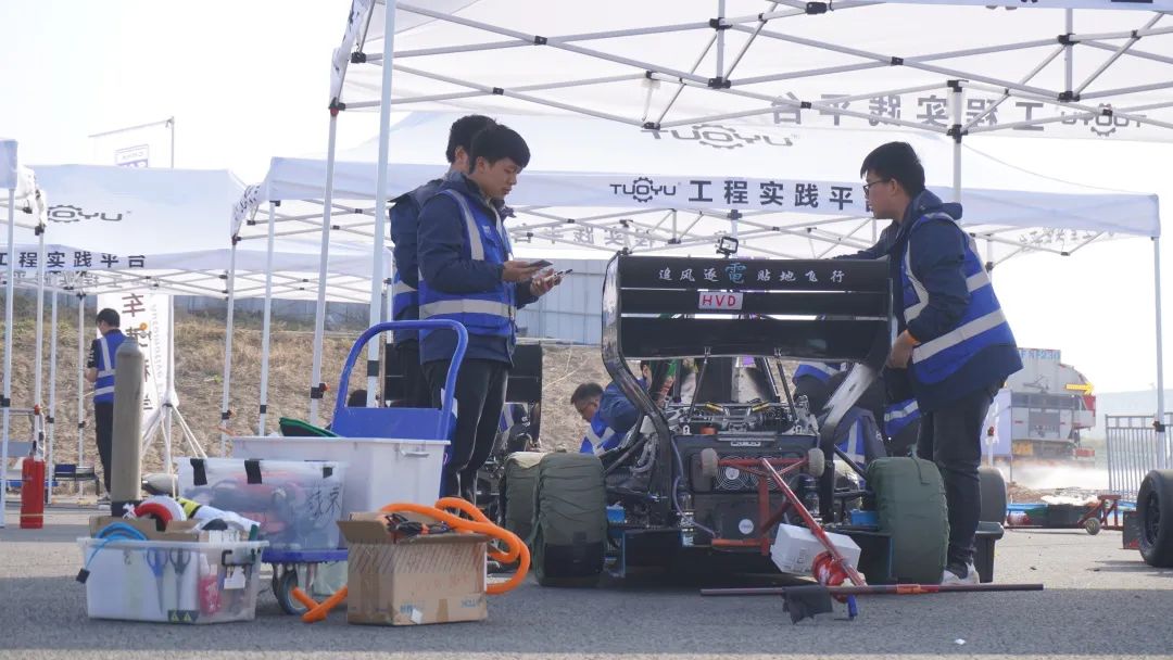 AERO赛车队的创建者是一位北航教师